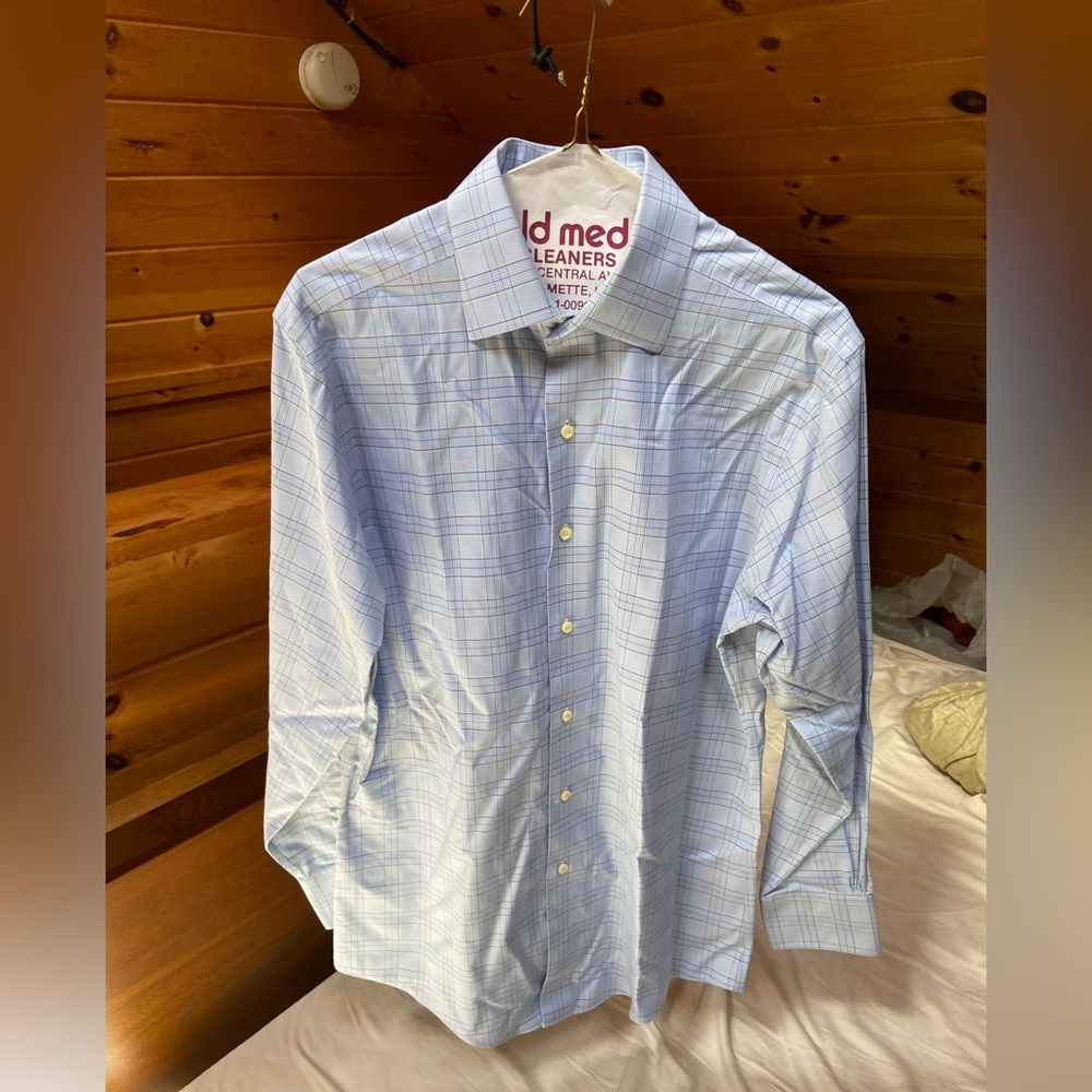 Brooks Brothers 15-32 | Regent Casual Button Up | 100% Cotton